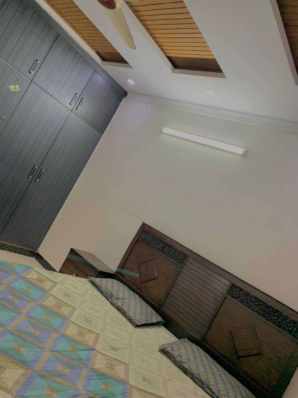 scaled_1000392336-1