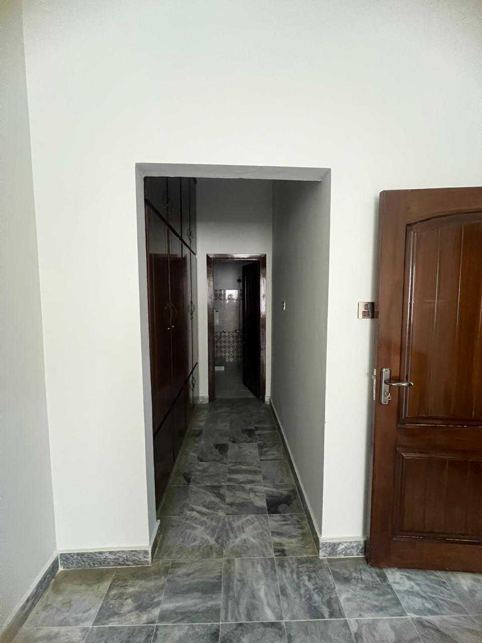 scaled_1000482739