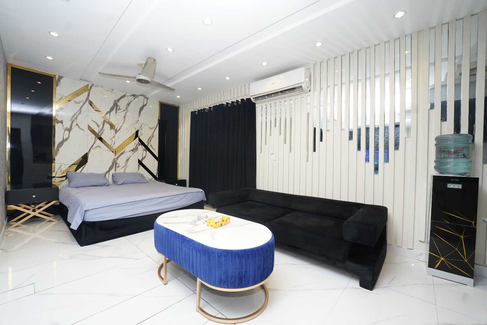 scaled_7dc288b9-4807-4952-8a0d-f8f79e015624-1_all_10827